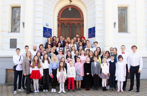 Поезія єднає покоління